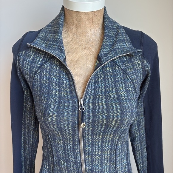 Lululemon Nice Asana Jacket Size 2 - Picture 3 of 6
